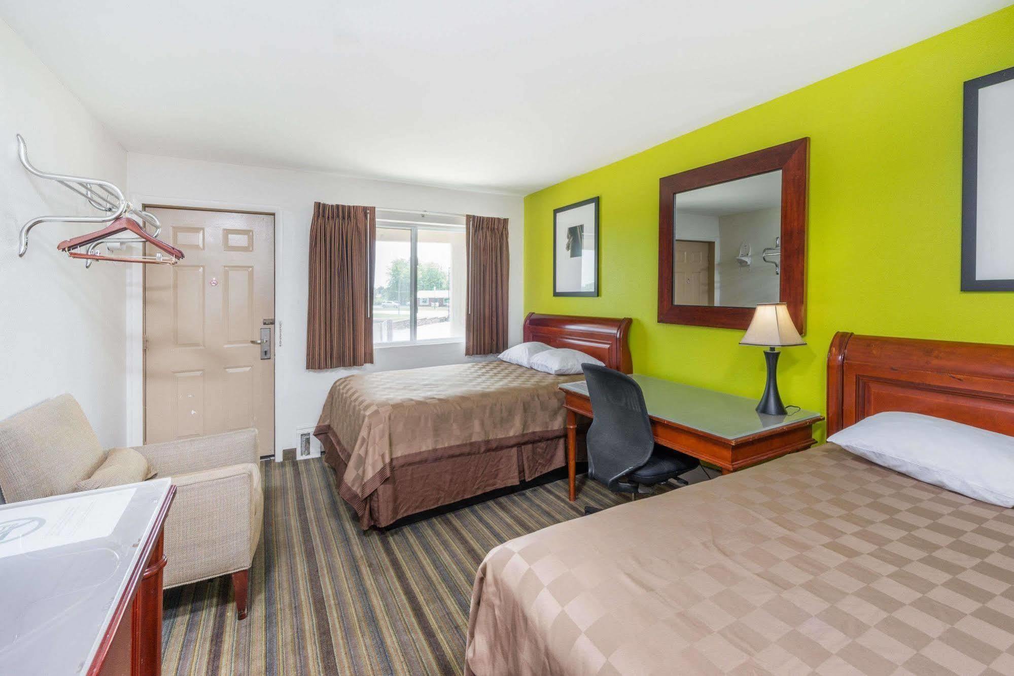 Rodeway Inn Pittsfield Buitenkant foto