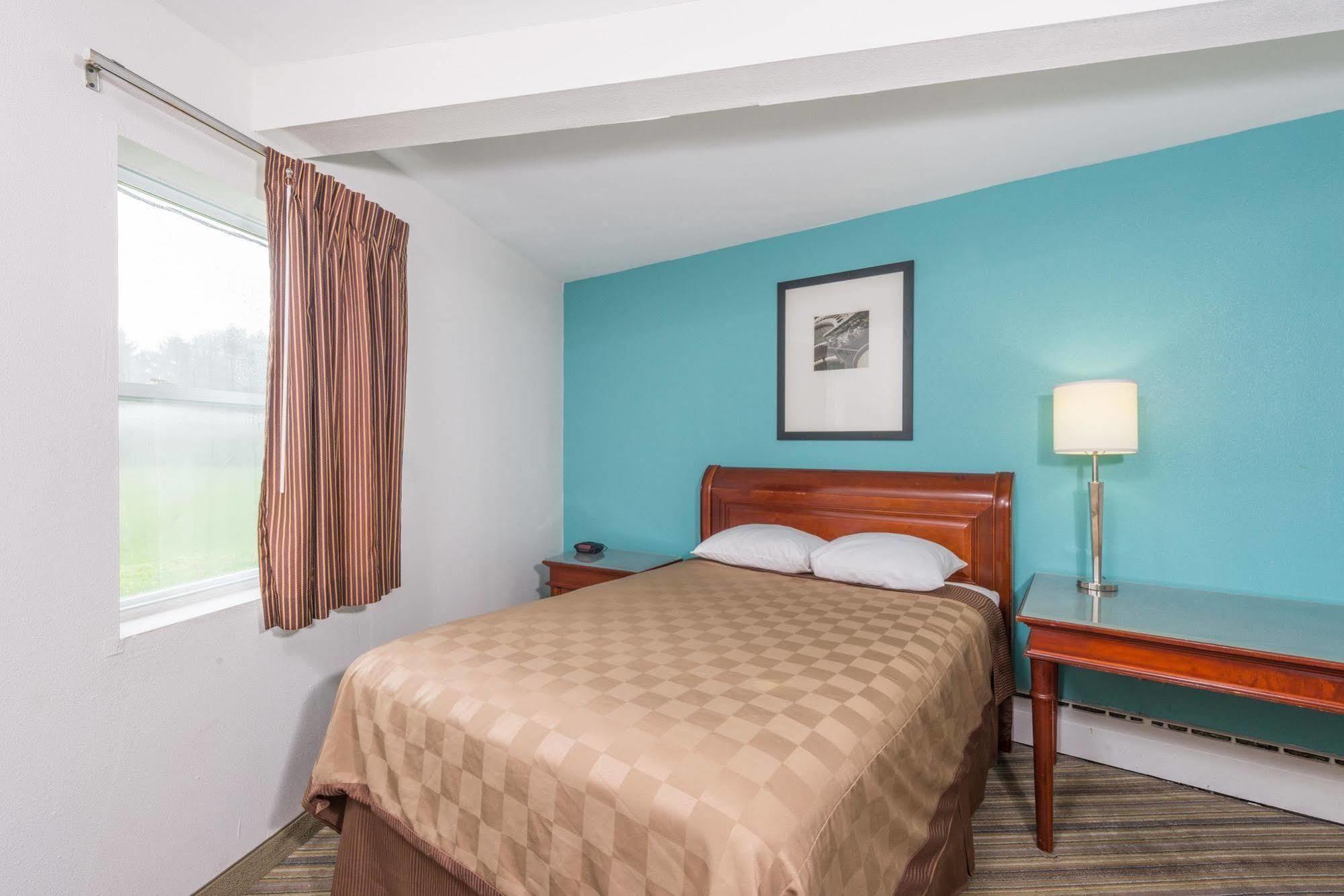 Rodeway Inn Pittsfield Buitenkant foto